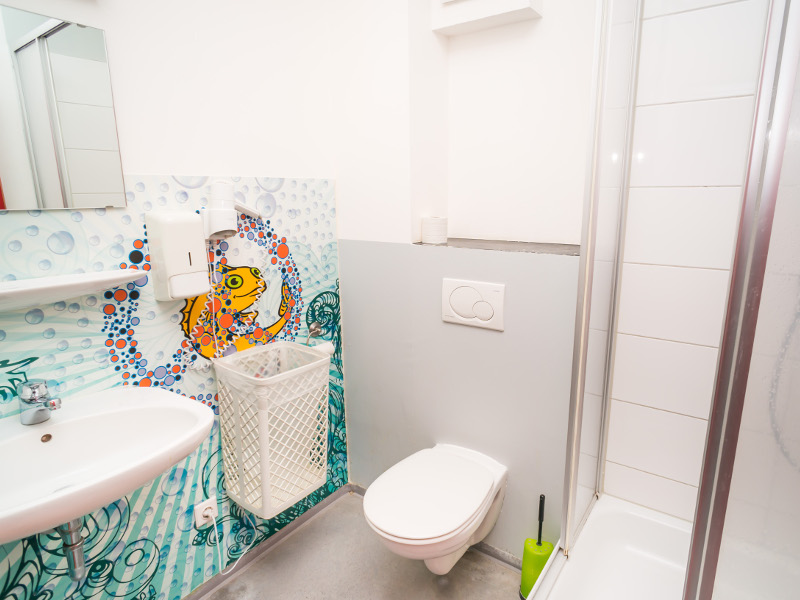https://www.babelfish-hostel.de/media/Galeryrooms/006 double room.jpg